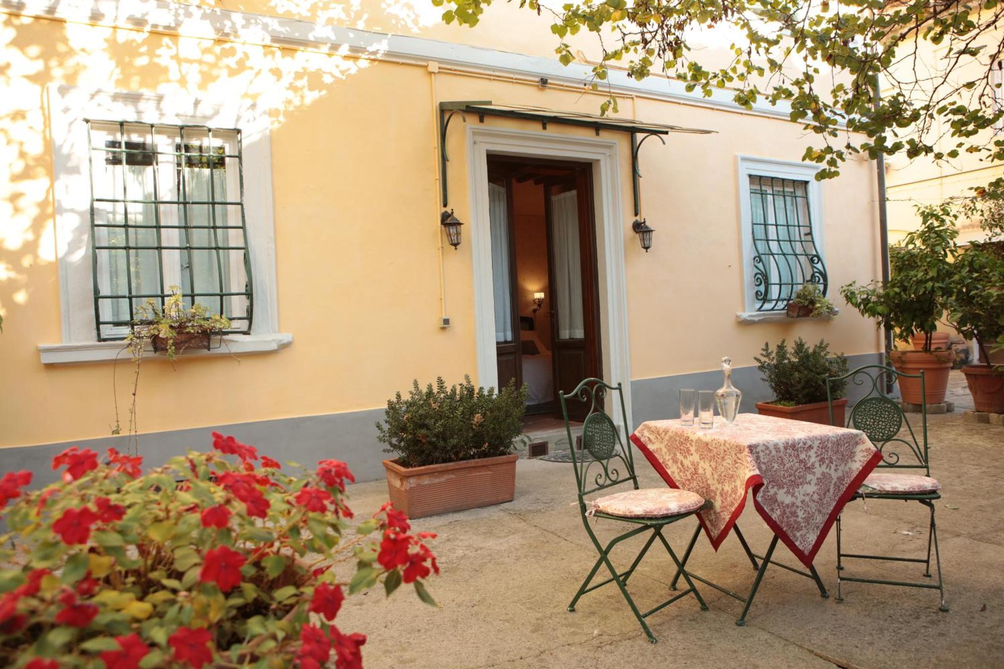 Villa La Dogana B&B Di Charme - Historic Villa With A Beautiful Garden - Private Parking Lucca Exterior foto