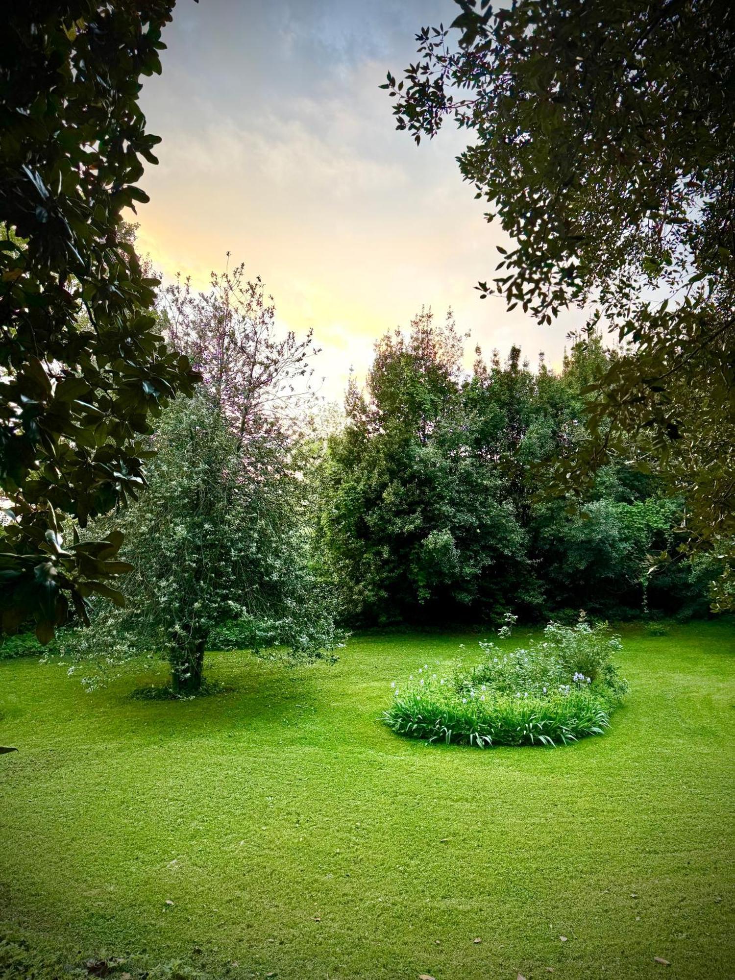 Villa La Dogana B&B Di Charme - Historic Villa With A Beautiful Garden - Private Parking Lucca Exterior foto