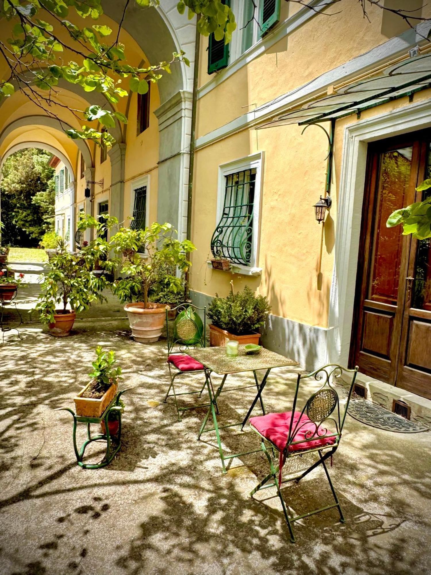 Villa La Dogana B&B Di Charme - Historic Villa With A Beautiful Garden - Private Parking Lucca Exterior foto